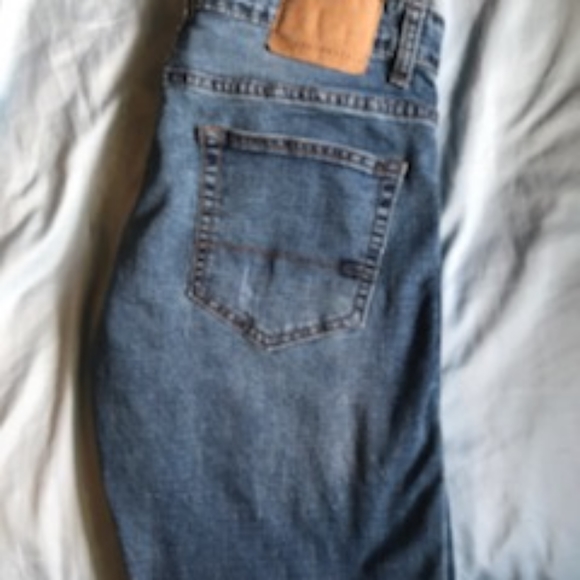 Jeans - Picture 2 of 3